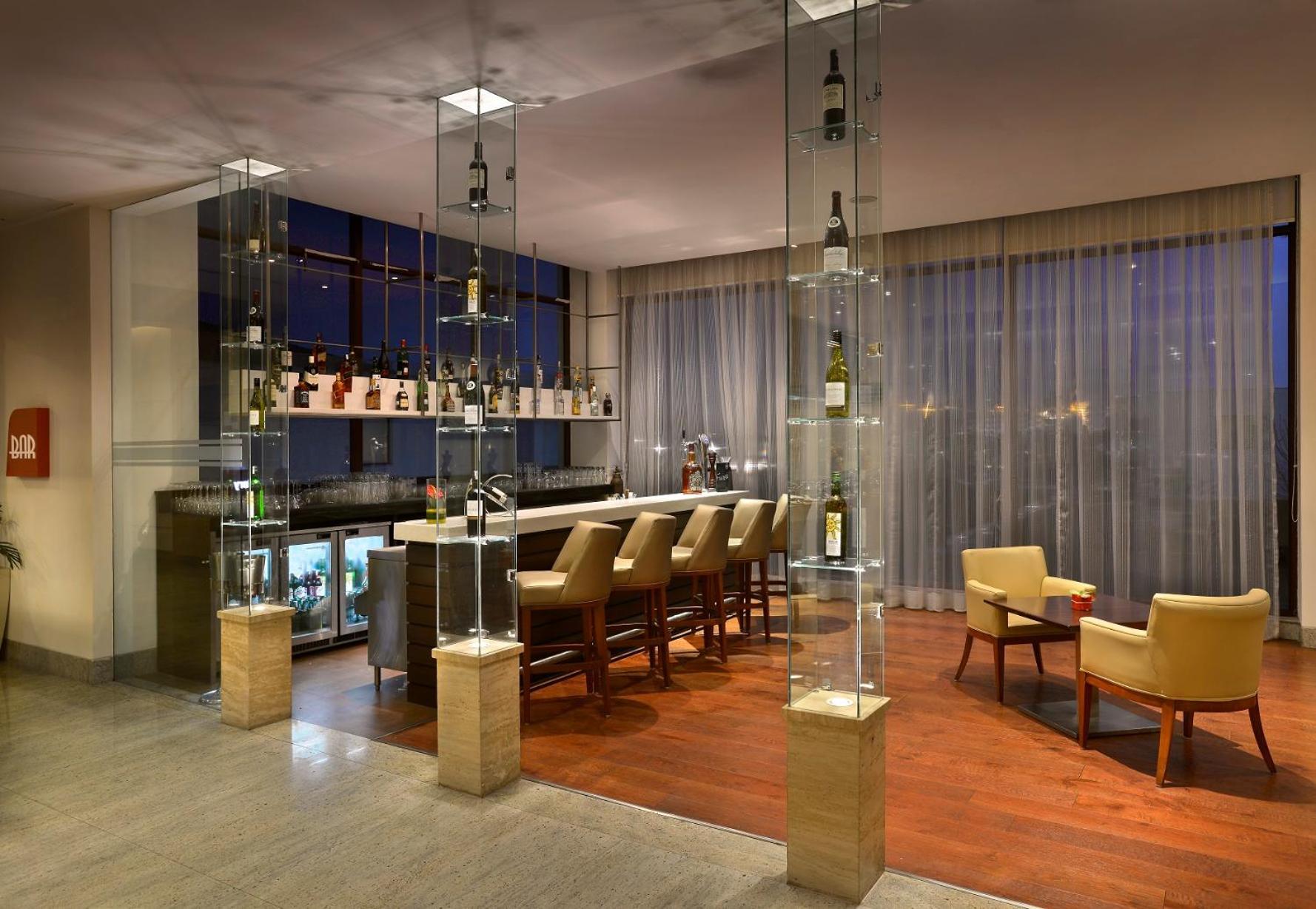 Four Points By Sheraton New Delhi, Airport Highway Nova Deli Exterior foto